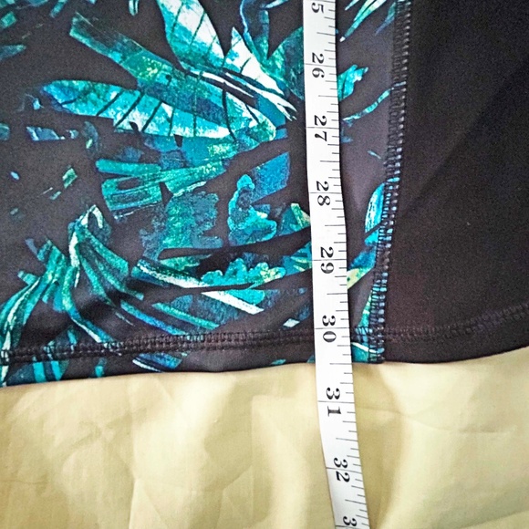 TANK TOP, SLIMMING SIDES, BLACK (With Blue, White, Green), SIZE 4X, LACE ACCENTS - Picture 5 of 10